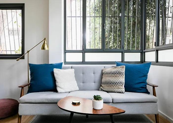 Designed Apartment By The Beach